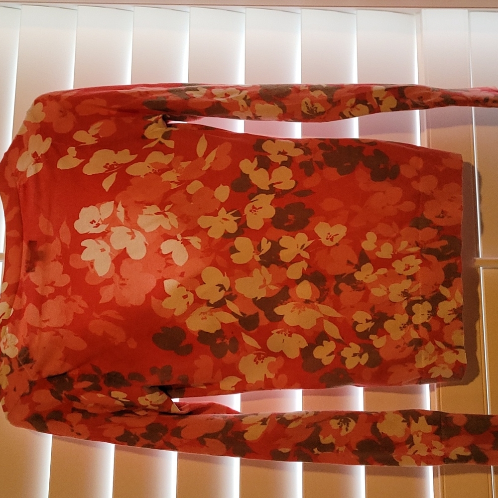 Express womens button  down sweater - Picture 2 of 4